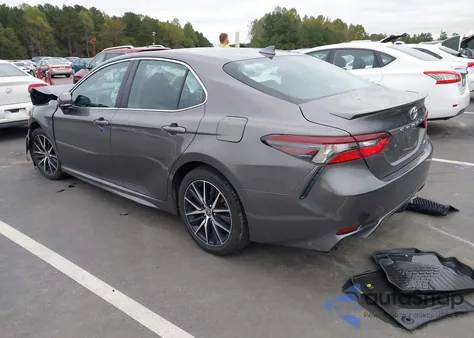 2024 Toyota Camry Se z USA, uszkodzony, nr VIN 4T1T11AK9RU840988